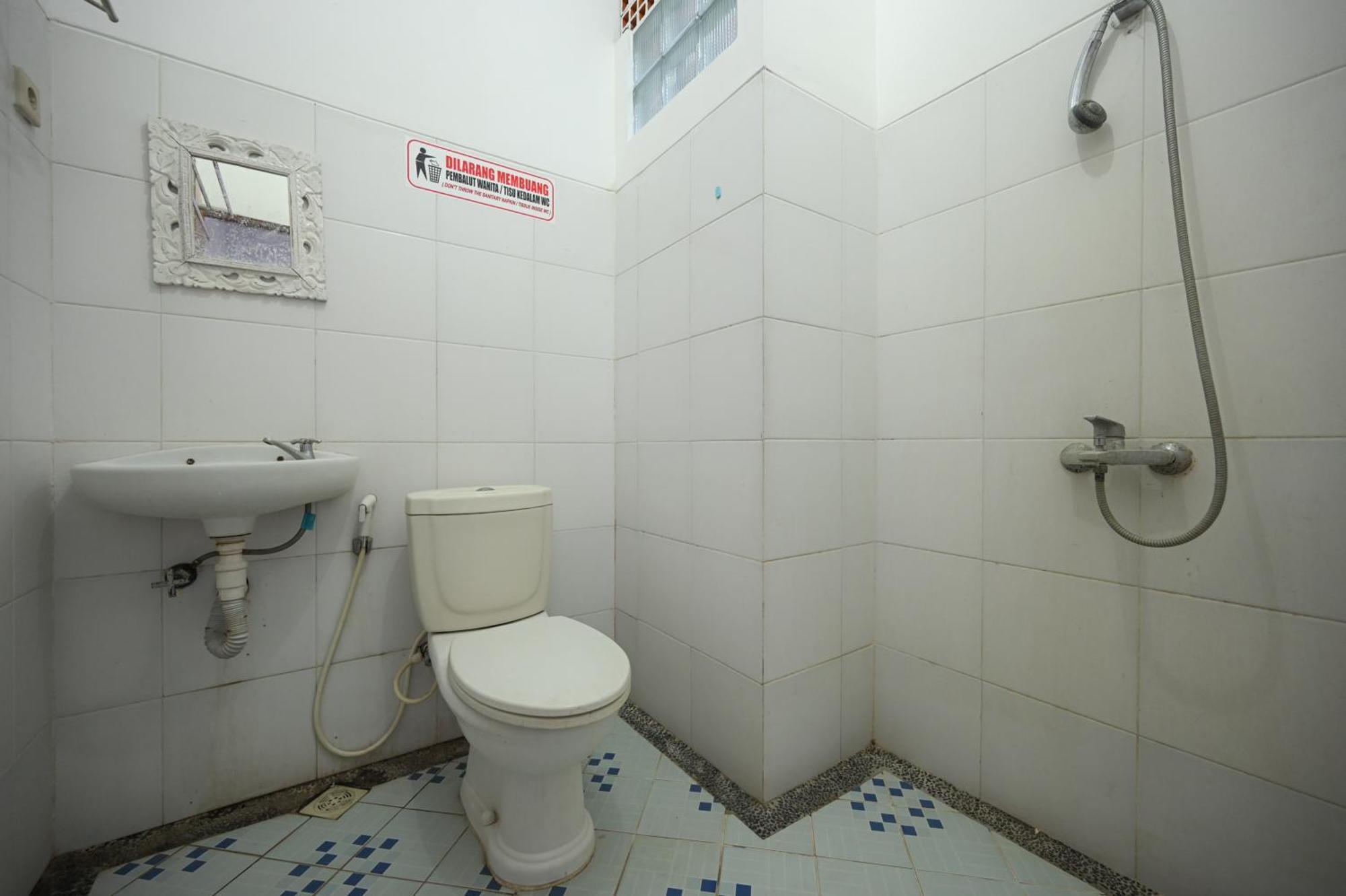 Reddoorz At De'Balcon Accomodation Kuta Lombok Εξωτερικό φωτογραφία
