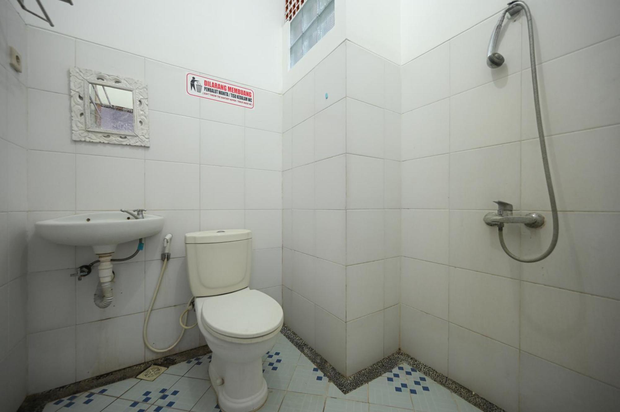 Reddoorz At De'Balcon Accomodation Kuta Lombok Εξωτερικό φωτογραφία